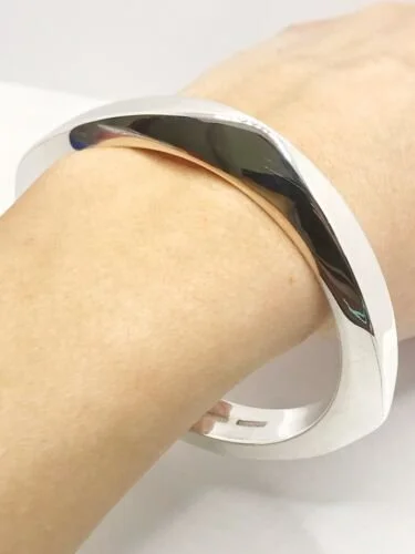 Tiffany online square bangle